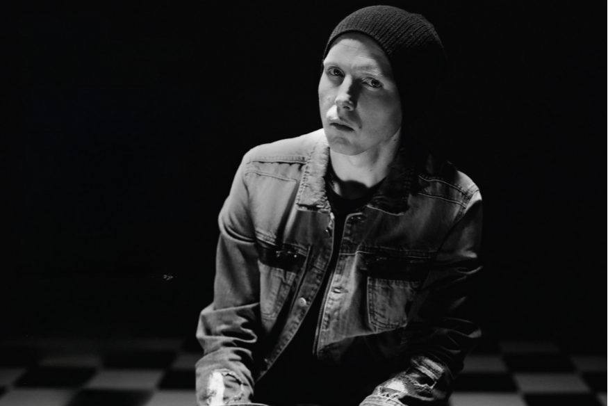 TOP TRACK : Manafest & Kelsie Watts - Higher